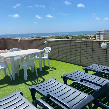 Front With Rooftop *