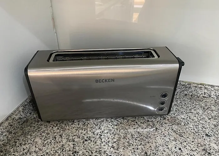 アパート Front With Rooftop