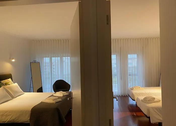 Front With Rooftop *