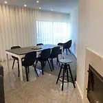 Appartamento Front With Rooftop Vila do Conde