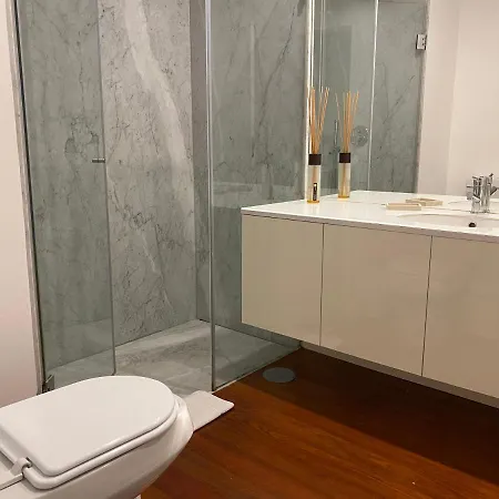 Front With Rooftop * Vila do Conde