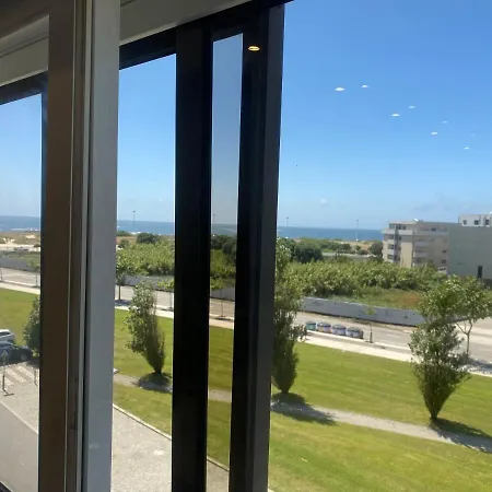 Front With Rooftop Vila do Conde