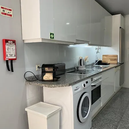 Front With Rooftop Apartment