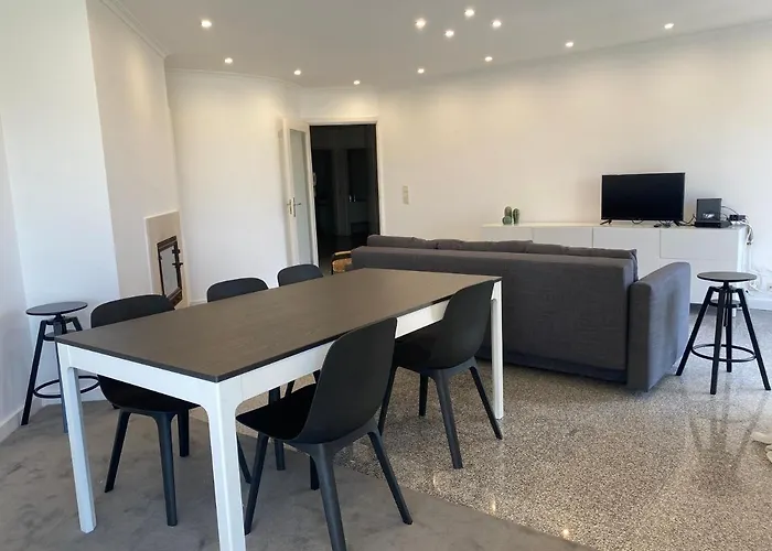 Front With Rooftop * Vila do Conde