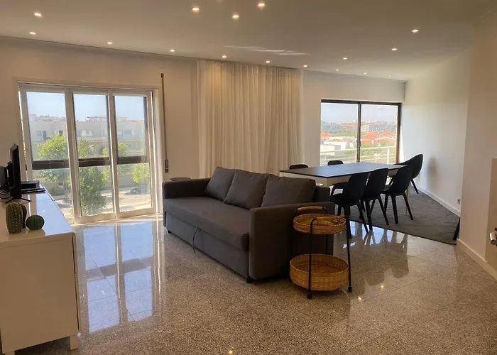 Front With Rooftop Vila do Conde