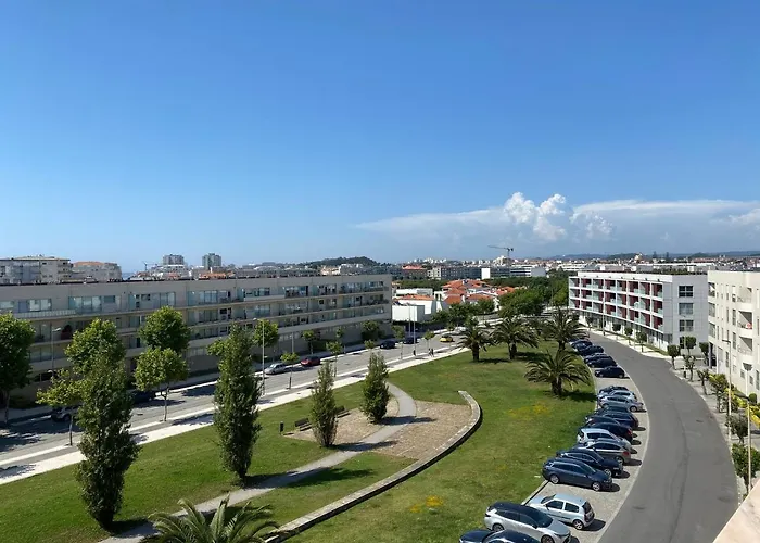 Front With Rooftop * Vila do Conde
