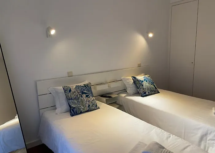 Front With Rooftop *