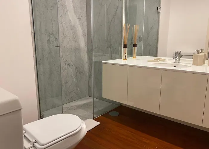 Front With Rooftop * Vila do Conde